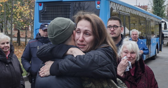 Amerykański Instytut Studiów nad Wojną (ISW) ocenił, że ogłoszone przez Władimira Putina zawieszenie "częściowej mobilizacji" wiąże się z chęcią uwolnienia komisji uzupełnień na rzecz jesiennego poboru, który przewiduje powołanie 120 tysięcy mężczyzn w Rosji.