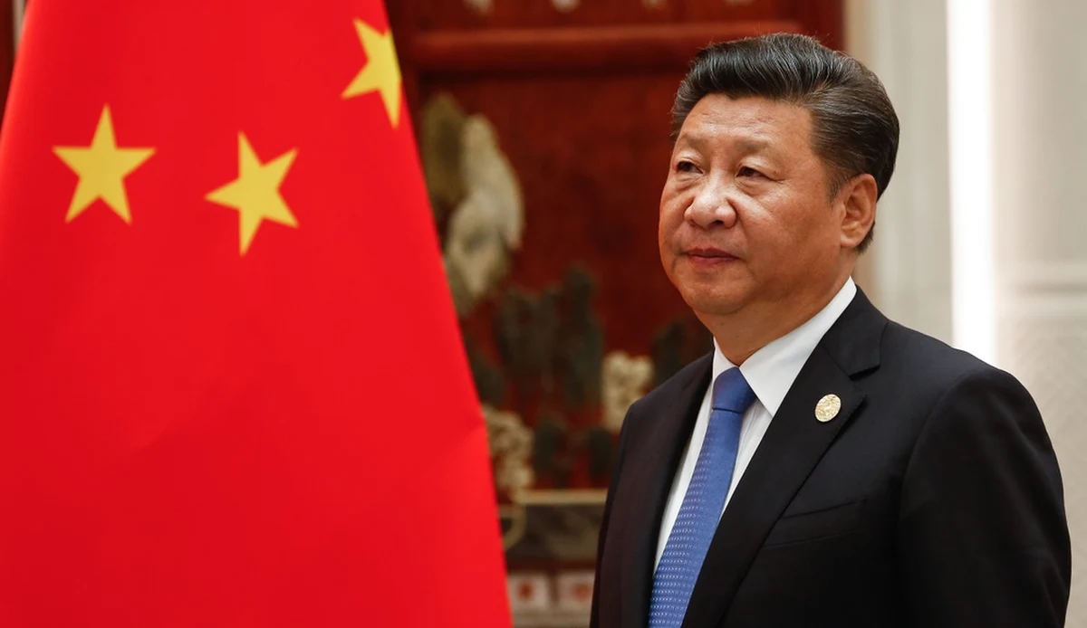 Podczas konferencji ​dotyczącej XX krajowego zjazdu Komunistycznej Partii Chin, jednego z najważniejszych w historii partii, rzecznik Sun Yeli oświadczył, że "Chiny dalej będą zabiegać o pokojowe zjednoczenie z Tajwanem", ale zastrzegają sobie w ostateczności możliwość użycia siły.