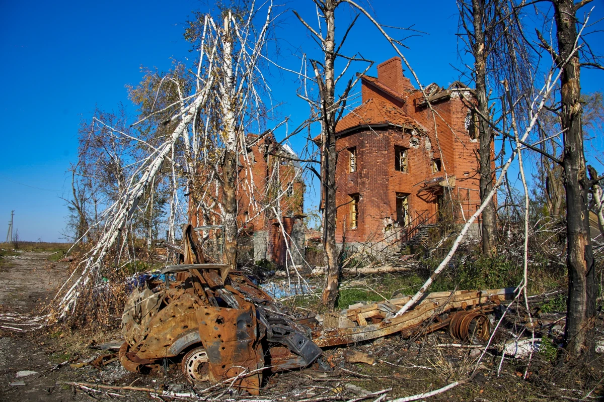 Niemiecki kardynał Reinhard Marks powiedział, że dostawy broni na Ukrainę to "mniejsze zło". On sam nie widzi lepszego sposobu, by pomóc atakowanym, ale "ludzie giną również z naszej broni" - podkreślił w wywiadzie dla gazety "Welt am Sonntag". Przywołał też słowa Jana Pawła II.
