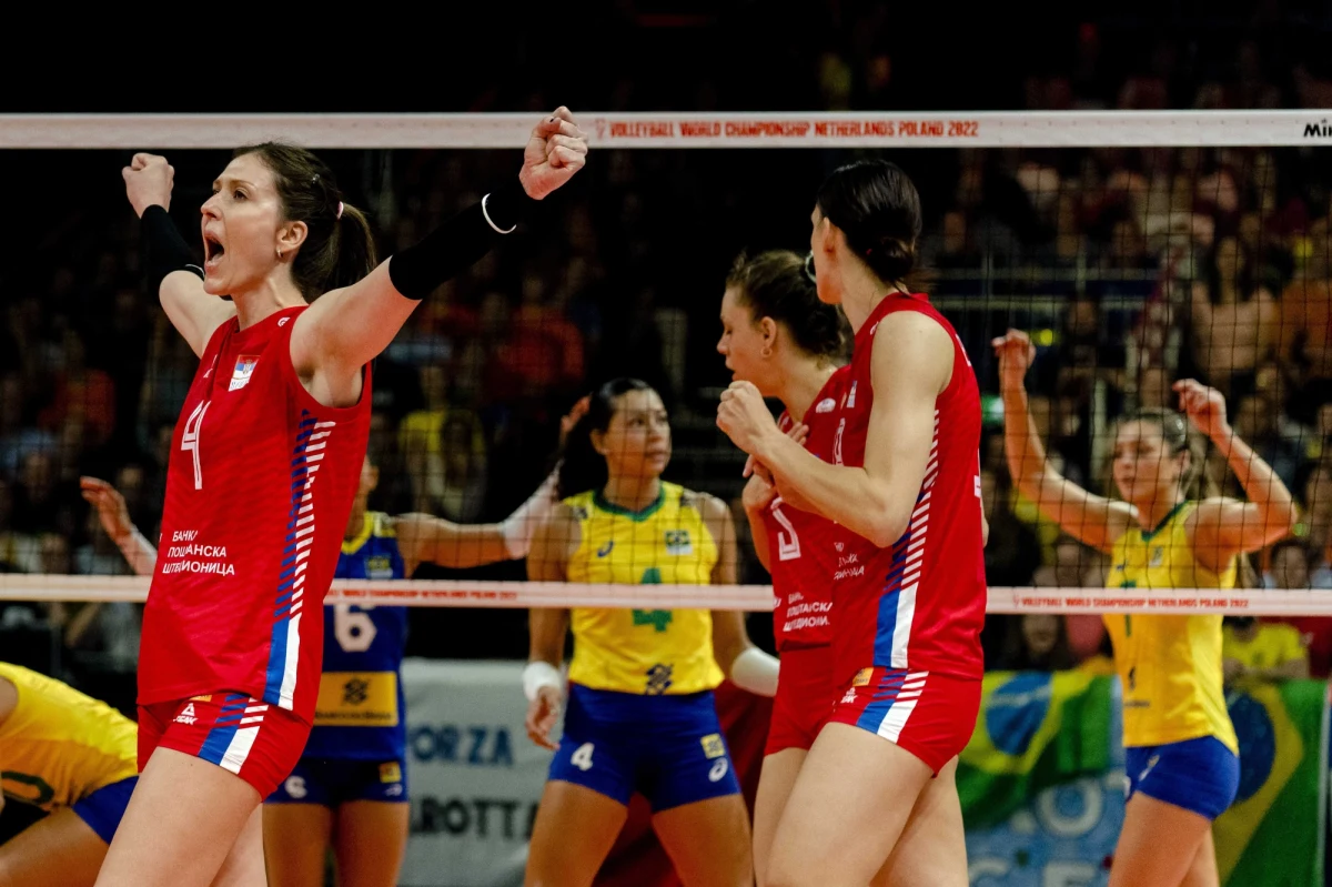 Siatkarki Serbii pokonały w finale mistrzostw świata w holenderskim Apeldoorn Brazylię 3:0 (26:24, 25:22, 25:17). Obroniły tym samym tytuł, który po raz pierwszy w historii wywalczyły cztery lata temu w Jokohamie. 