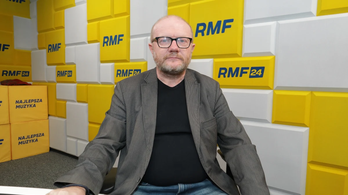 „Z tego co wiem, z informacji bezpośrednio z Ukrainy, ale również z tego co mówią Ukraińcy mieszkający w Polsce, to ta skala ataków rosyjskich nie spowoduje fali migracyjnej (…). To nie przestraszy Ukraińców” -  tak prof. Maciej Duszczyk z Uniwersytetu Warszawskiego odpowiedział w Rozmowie w południe w RMF FM na pytanie o to, w jakim stopniu ataki takie jak dzisiejszy na Kijów będą miały wpływ na decyzję Ukraińców, by przed zimą uciekać m.in. do Polski. 