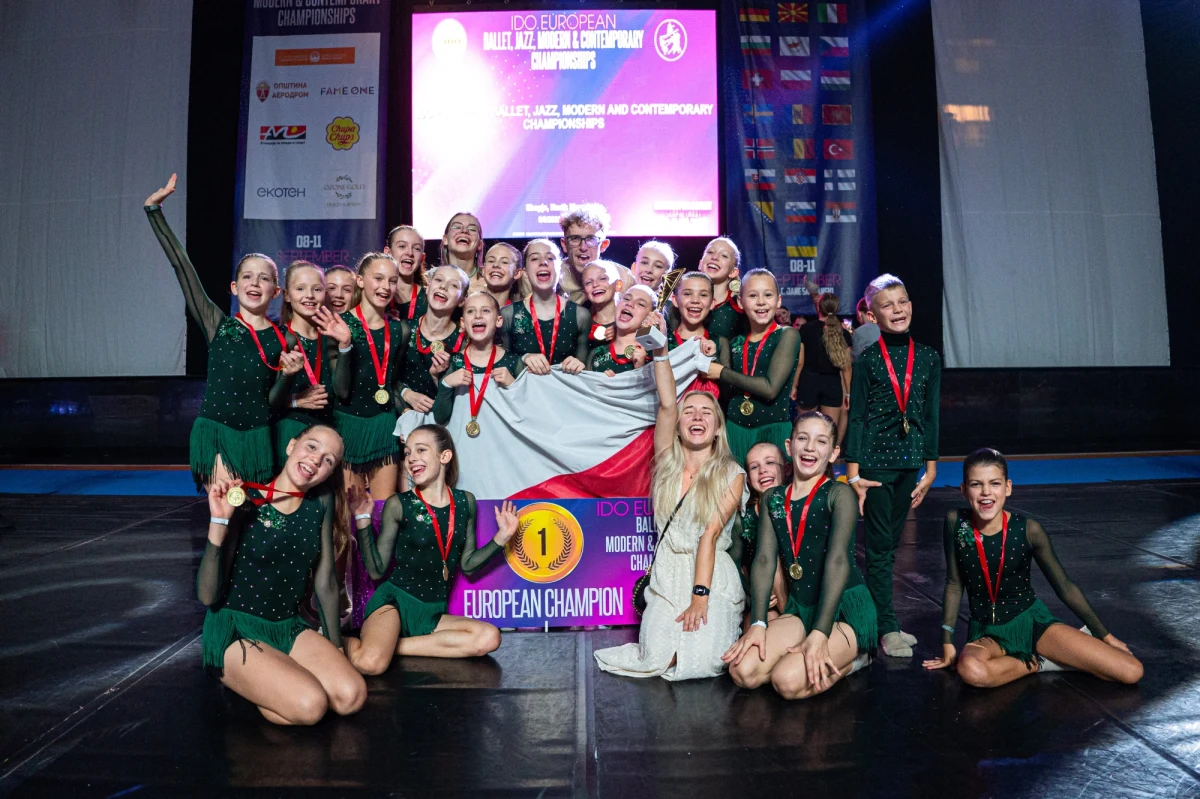Młodzi tancerze z krakowskiego klubu GAP'S TEAM  zdobyli 27 miejsc w ścisłych finałach mistrzostw Europy w stylach tańca Balet, Jazz oraz Modern & Contemporary Międzynarodowej Organizacji Tańca, International Dance Organisation. Do Krakowa przywieźli aż 33 puchary i 15 medali: 4 złote, 7 srebrnych i 4 brązowe. Przed nimi mistrzostwa świata!