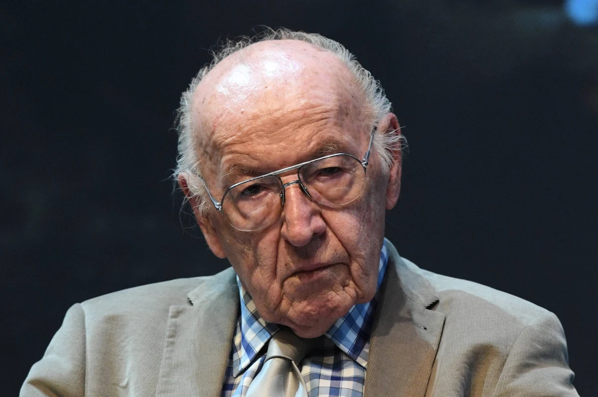 Nie żyje Stanisław Ciosek. Były ambasador Polski w ZSRR i Rosji oraz uczestnik obrad Okrągłego Stołu zmarł w wieku 83 lat.