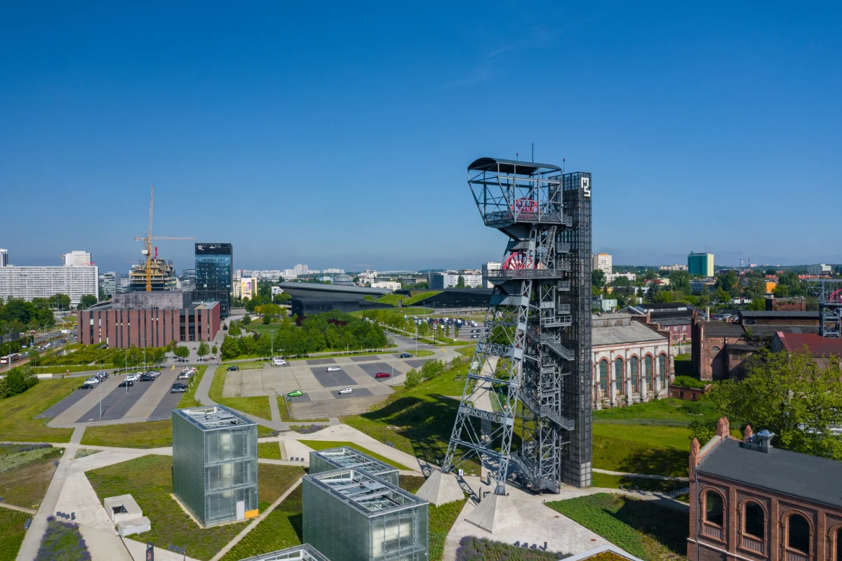 W Muzeum Śląskim w Katowicach można oglądać zbiór ekslibrisów od kilkudziesięciu artystów. W listopadzie zaprezentowana zostanie praca Magdaleny Abakanowicz - podaje portal wkatowicach.eu.