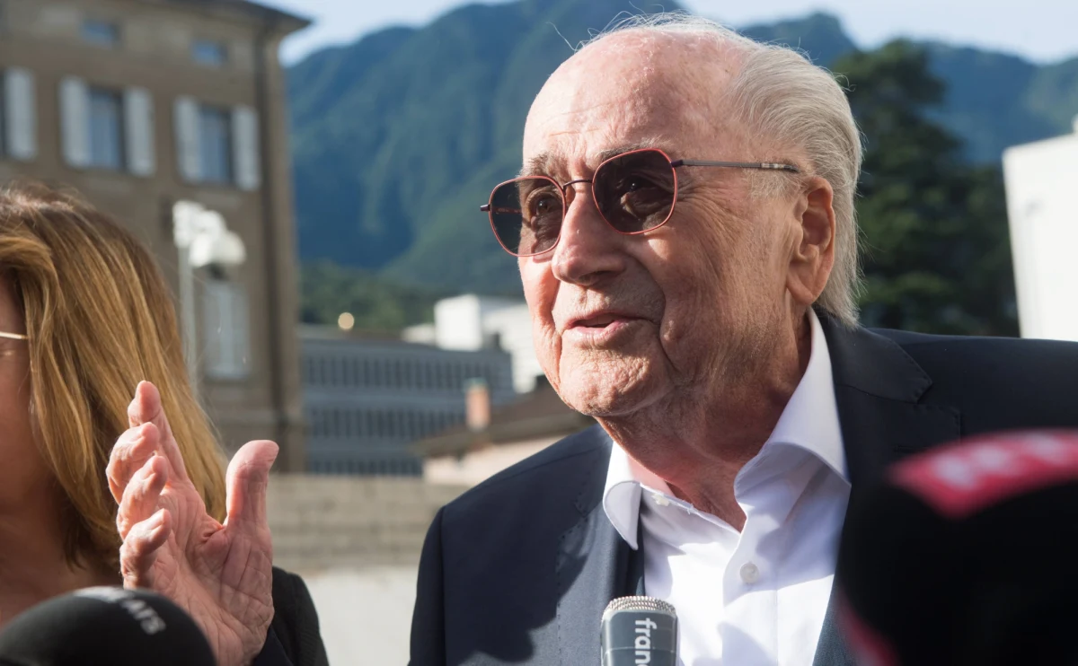 Lipcowy wyrok uniewinniający w sprawie korupcji nie jest końcem problemów byłych prezydentów FIFA i UEFA - Josepha Blattera i Michela Platiniego. Szwajcarska prokuratura odwołała się od decyzji sądu.