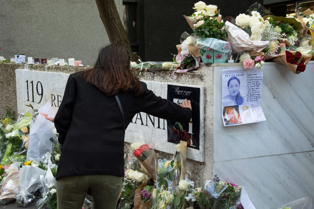 "Myśleliście, że wygląda jak potwór? Mylicie się!". Tak wiele mediów komentuje odnalezione na portalach społecznościowych konta nielegalnej algierskiej imigrantki, która usłyszała zarzut napaści seksualnej, torturowania i zabicia 12-letniej dziewczynki w Paryżu. Kobieta zeznała, że "nie poczuła się dziwnie" po dokananiu bestialskiego morderstwa, bo sama kiedyś została zgwałcona. Według francuskich mediów zasugerowała, że nie ma poczucia winy.