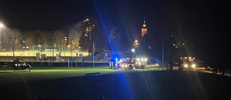 Auto potrąciło dwóch pieszych w Pniewie koło Gryfina. Do wypadku doszło na drodze krajowej numer 31. Jeden z poszkodowanych jest w ciężkim stanie.