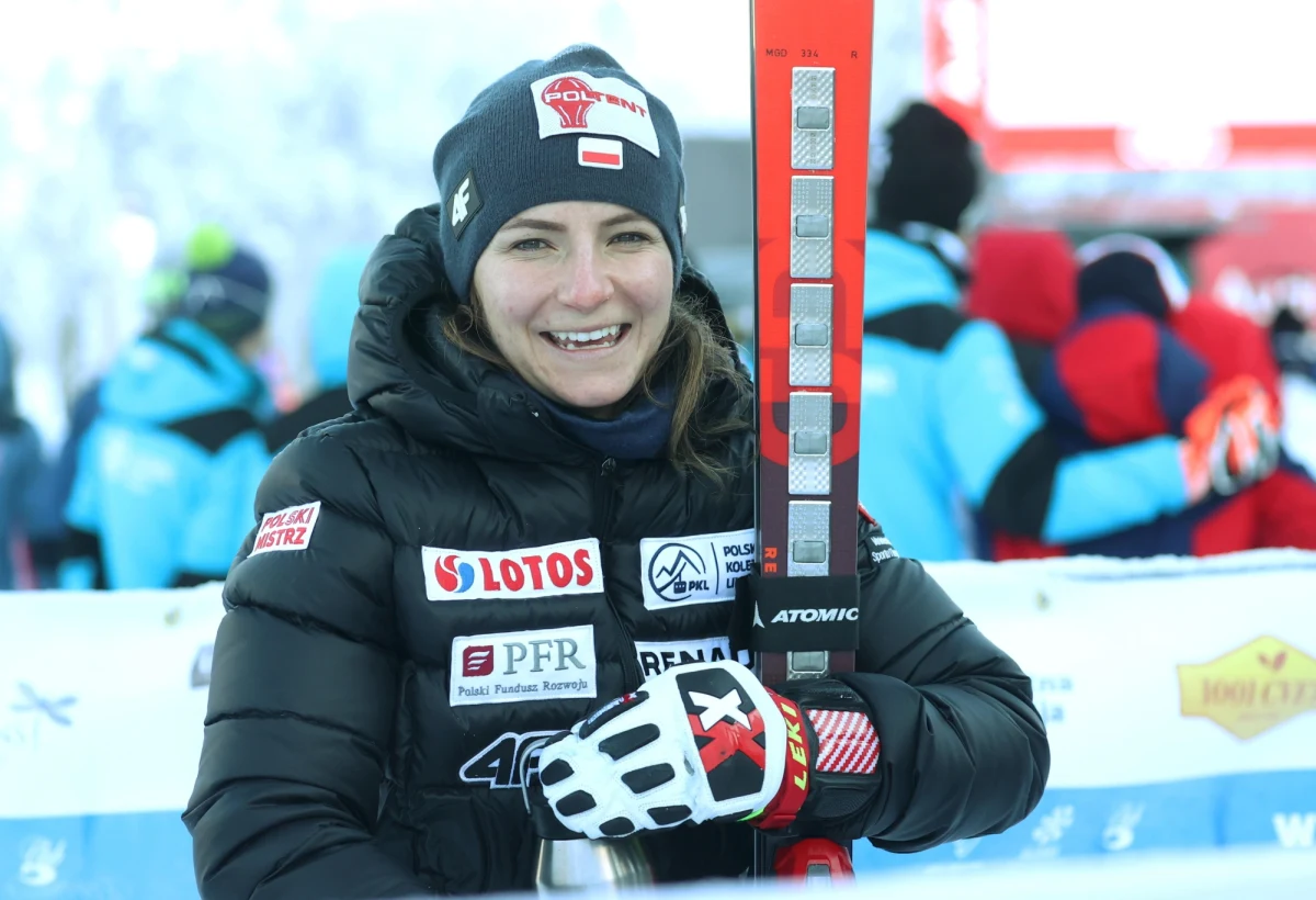 Jutro alpejki zainaugurują zmagania w Pucharze Świata 2022/23. W slalomie gigancie w austrackim Soelden wystąpią Maryna Gąsienica-Daniel oraz Magdalena Łuczak. "Chcę iść do przodu i oczywiście walczyć o jak najlepsze wyniki. Mam nadzieję, że w końcu będzie to możliwe i że dając z siebie wszystko  -uda się wskoczyć na podium" - mówi Maryna Gąsienica-Daniel w rozmowie z Pauliną Sawicką w Radiu RMF24.