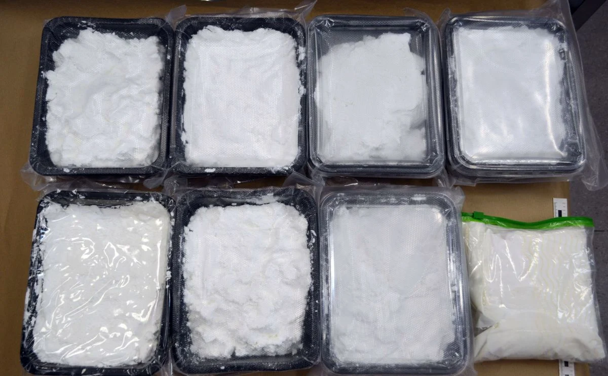 Do 10 lat więzienia grozi 56-latkowi, którego zatrzymała koszalińska policja. Mężczyzna miał w aucie 7 kilogramów amfetaminy. Dodatkowo był pijany - miał w organizmie prawie 2 promile alkoholu.
