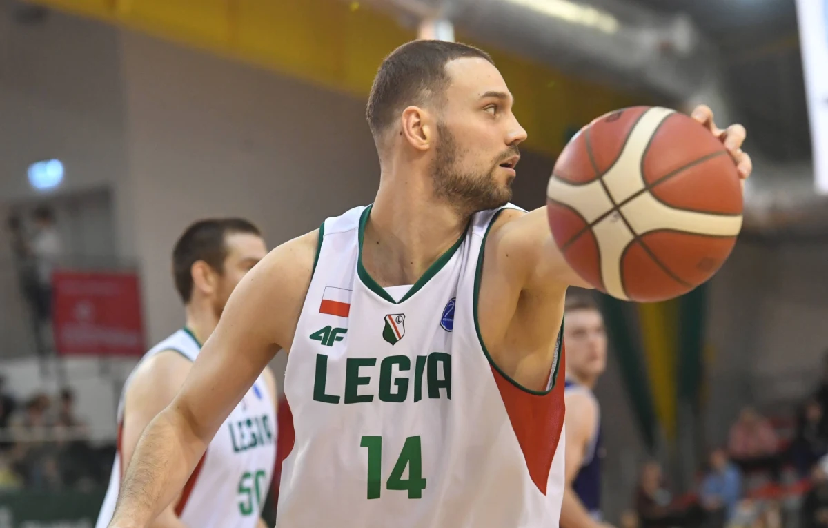 Sobota będzie dla koszykarskiej Legii okazją do odnotowania kolejnego, bardzo potrzebnego zwycięstwa na ligowych parkietach. W wyjazdowym spotkaniu rywalem Zielonych Kanonierów będzie King Szczecin, który podobnie jak Legia dotychczas wygrał dwa mecze oraz zaliczył dwie porażki.