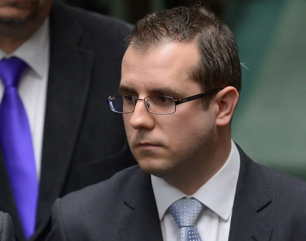 "Przepraszam. Taka sytuacja nigdy nie powinna się zdarzyć. Przyjmuję wszystkie konsekwencje z nią związane" - napisał na Twitterze Przemysław Czarnecki. Poseł Prawa i Sprawiedliwości noc z czwartku na piątek spędził w izbie wytrzeźwień, później został zawieszony w prawach członka PiS przez prezesa Jarosława Kaczyńskiego. 