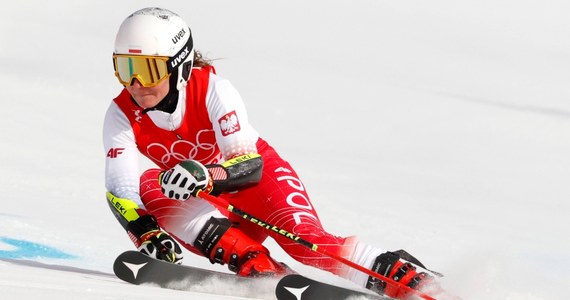 Lodowiec Rettenbach w austriackim Soelden miał gościć dziś najlepsze narciarki alpejskie na świecie. To tam zaplanowano rozpoczęcie nowego sezonu Pucharu Świata! Panie miały rywalizować dziś w slalomie gigancie. Rywalizacja została jednak odwołana. Powodem mgła, wysoka temperatura i zbyt mokry śnieg! To oznacza, że nie będziemy emocjonować się występami Maryny Gąsienicy-Daniel, która w ostatnich sezonach pukała już do światowej czołówki.