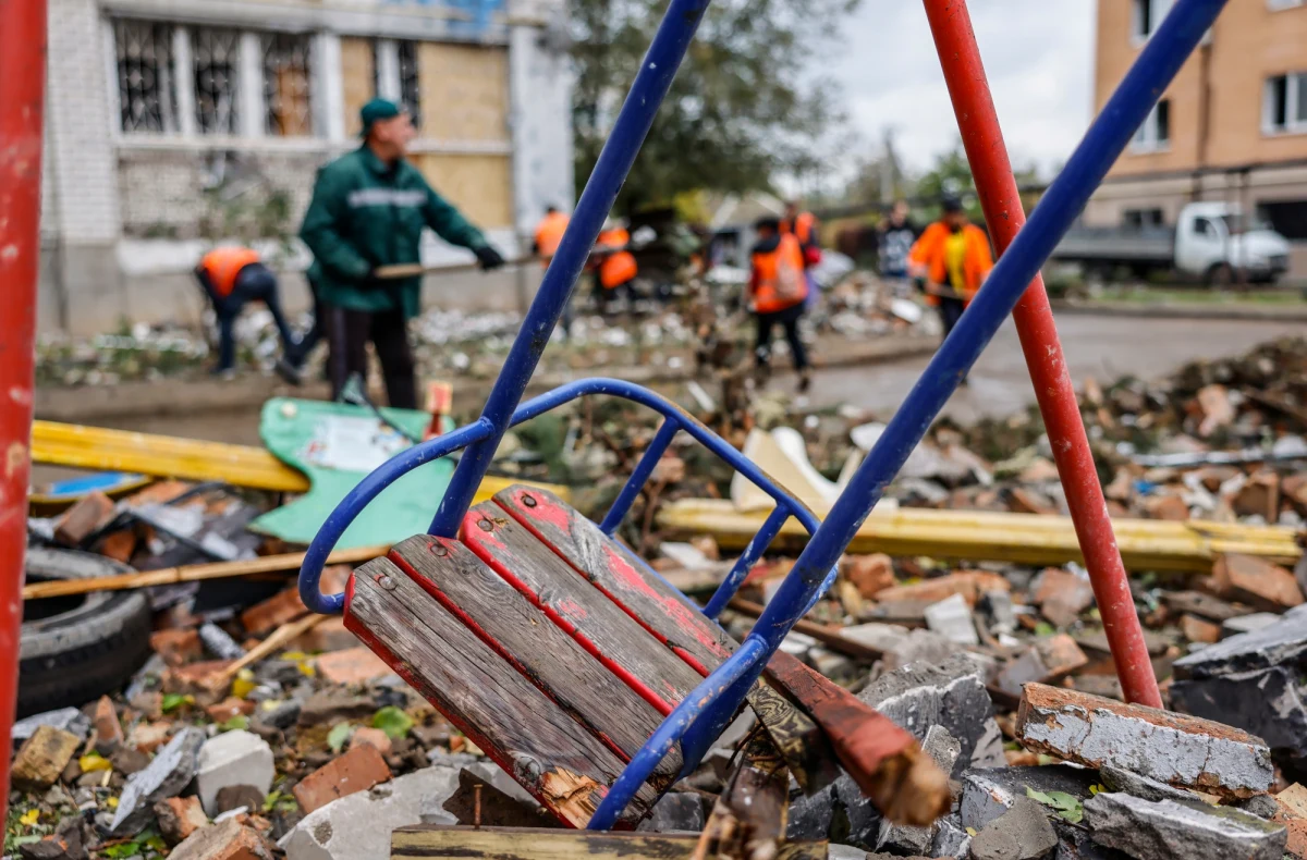"Trzeba było je utopić w rzece. Utopić, utopić" - takie słowa padły w rosyjskiej telewizji Russia Today z ust prezentera Antona Krasowskiego. Dziennikarz jest zaciekłym propagandystą Kremla. 