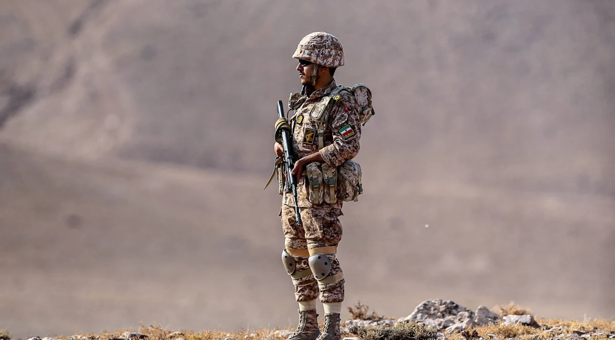 Władze Iranu aresztowały 10 agentów izraelskiej agencji wywiadowczej Mosad w prowincji Azerbejdżan Zachodni - podała w poniedziałek agencja Fars. Izrael jak dotąd nie potwierdził tych doniesień ani im nie zaprzeczył.