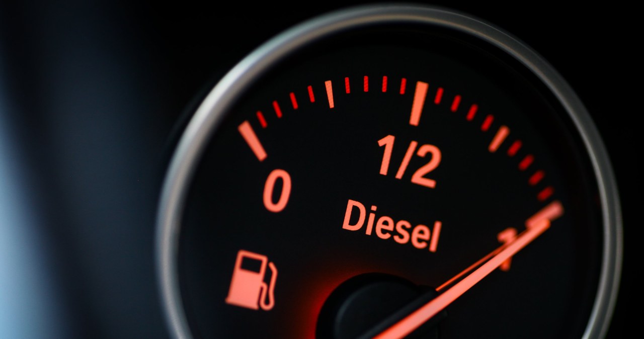 Diesel zaliczył cenowy rajd. Kierowcy z niepokojem odwiedzają stacje paliw