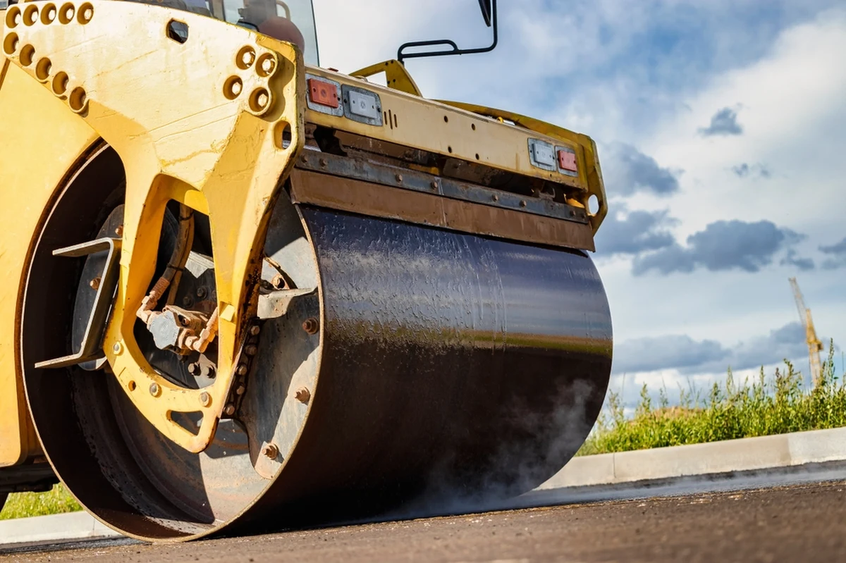 W dniach od 24 października do 3 listopada kierowców podróżujących po Zakopanem czekają utrudnienia w ruchu drogowym. W tym terminie należy spodziewać się zmian w rejonie ulic Szymony, Kasprowicza, Do Samków, Chramcówki i Chyców Potok.