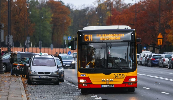 1 listopada. Na Wszystkich Świętych specjalny rozkład w Warszawie