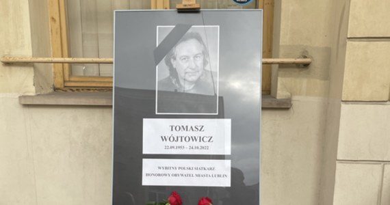 Lublin uczcił zmarłego Tomasza Wójtowicza - jednego z najwybitniejszych polskich siatkarzy, mistrza świata z Meksyku z 1974 roku oraz złotego medalistę olimpijskiego z Montrealu z 1976. Tomasz Wójtowicz był z pochodzenia lublinianinem.