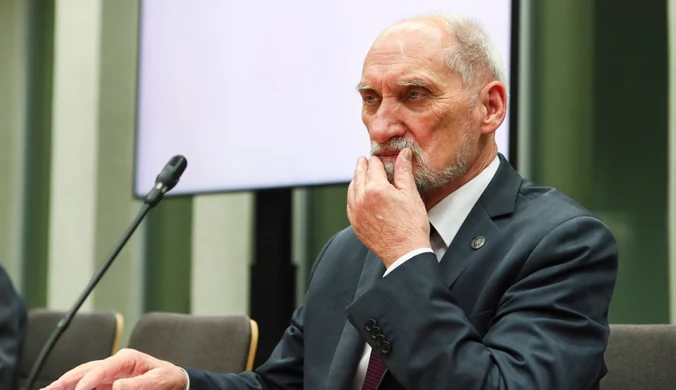 Antoni Macierewicz: Brzoza nie przecięła skrzydła Tu-154M