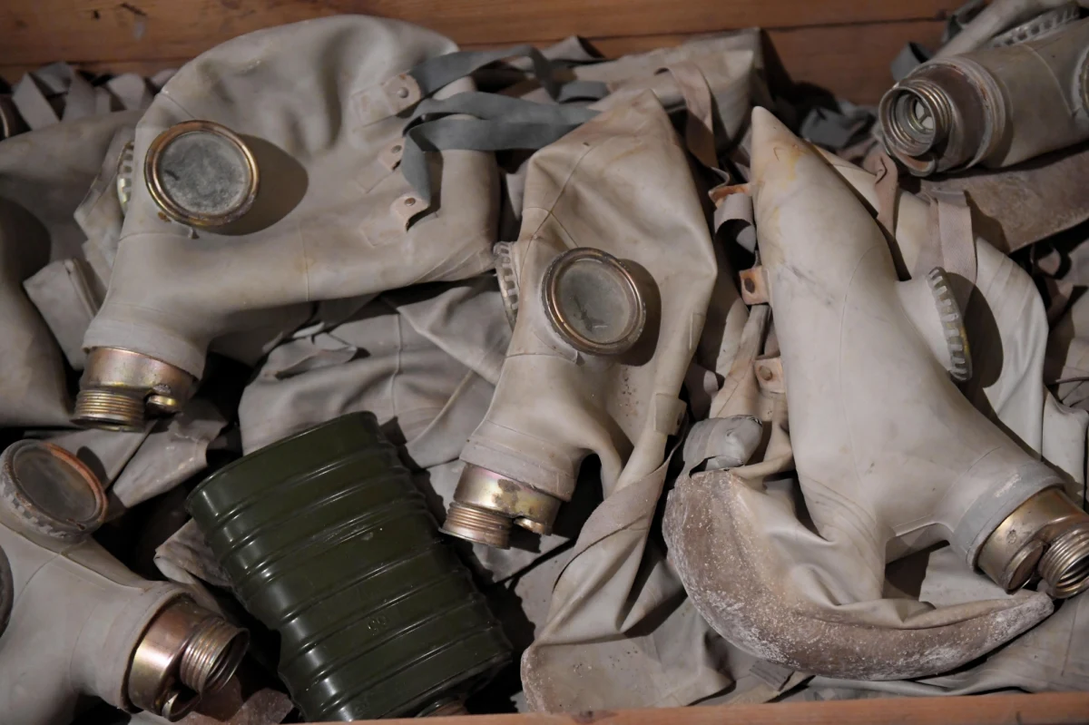 W Krakowie jest 700-800 schronów, w tym ok. 260 w Nowej Hucie. "Obiekty te w przypadku najczarniejszego scenariusza nie pomieściłyby wszystkich mieszkańców" – ocenił Dariusz Krzyształowski, prezes Małopolskiego Stowarzyszenia Miłośników Historii Rawelin.