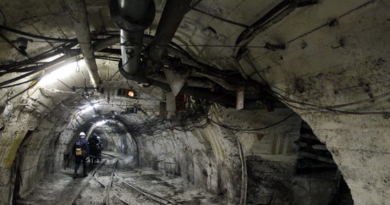 18 pracowników wycofano wczesnym rankiem z pracy pod ziemią w kopalni Staszic w Katowicach. Zarejestrowano tam wzrost poziomu tlenku węgla.