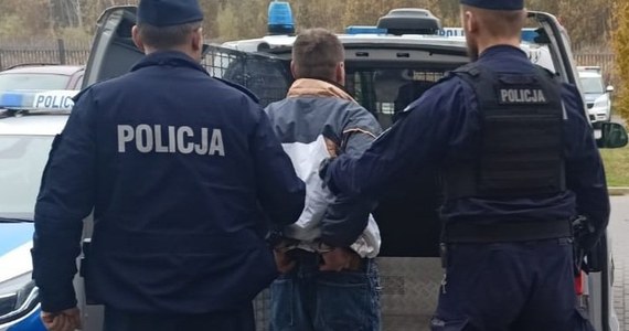 Zarzut zabójstwa usłyszał 38-latek, którego zatrzymali policjanci z Gołdapi w Warmińsko-Mazurskiem. Do zbrodni miało dojść na terenie ogródków działkowych, a jej ofiarą jest 43-letni mężczyzna. Decyzją sądu w Olecku podejrzany został aresztowany na trzy miesiące. 