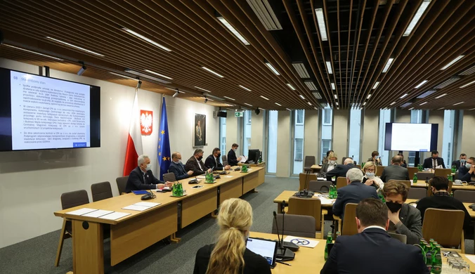 Sejmowa komisja za uchwałą Senatu. Opozycja wygrała głosowanie