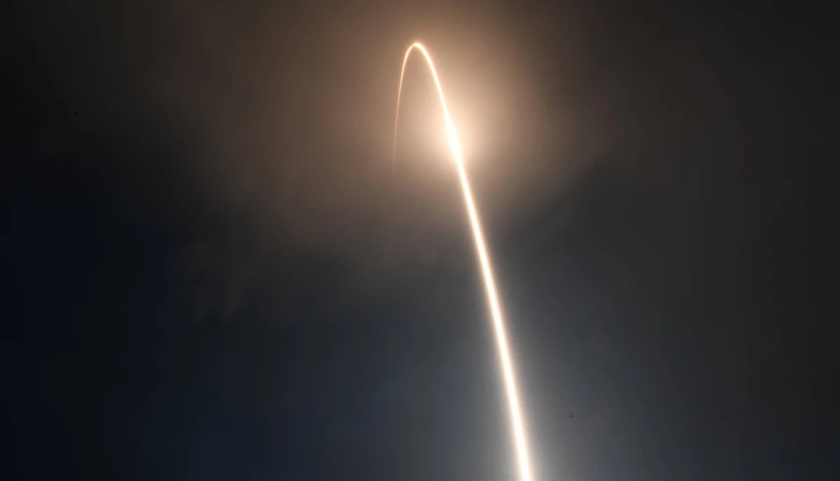 ​Amerykańskie satelity komercyjne mogą stać się celem ataku, jeśli zostaną wykorzystane w ramach konfliktu w Ukrainie - powiedział na posiedzeniu I Komitetu Zgromadzenia Ogólnego ONZ zastępca dyrektora departamentu kontroli zbrojeń rosyjskiego MSZ Konstantin Woroncow. Założyciel SpaceX Elon Musk w ostatnich tygodniach mówił, że Rosjanie starają się wyłączyć system Starlink.