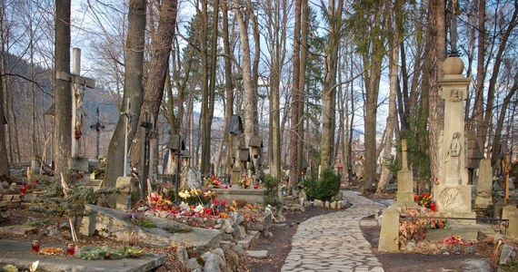 W związku z Dniem Wszystkich Świętych w Zakopanem będą zamknięcia ulic i zmiany w kursowaniu komunikacji miejskiej.  