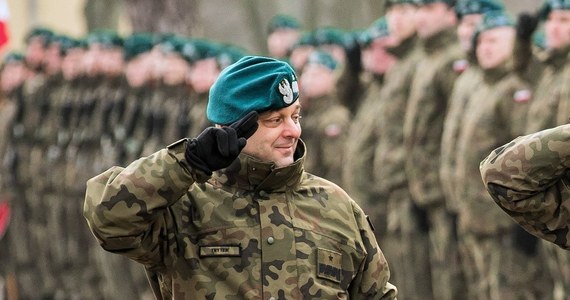 Polski generał Piotr Trytek został mianowany przez Unię Europejską dowódcą misji szkolenia wojsk ukraińskich - dowiedziała się korespondentka RMF FM w Brukseli Katarzyna Szymańska-Borginon. Generał Trytek, obecnie dowódca 11 Dywizji Kawalerii Pancernej, będzie koordynować międzynarodowe szkolenia ukraińskich żołnierzy. 
