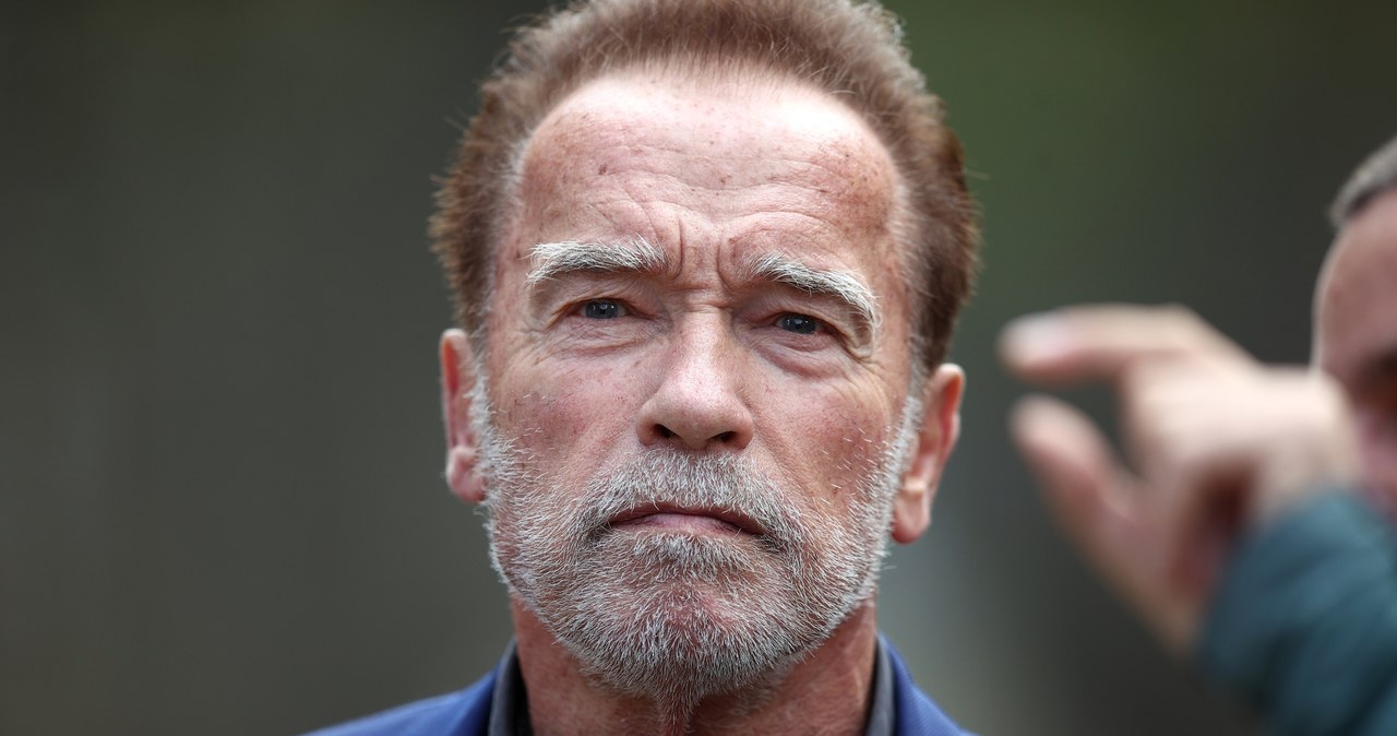 "Wspaniale było spotkać się z zespołem Kalush Orchestra, zwycięzcami Eurowizji z Ukrainy. Inspirujecie mnie!" - napisał Arnold Schwarzenegger na swoim Instagramie, zamieszczając też wspólne zdjęcia z dziesięcioma muzykami tej grupy. Więcej informacji o tym niezwykłym spotkaniu przekazała rapowo-folkowa grupa.