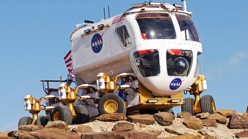 Amerykańska Agencja Kosmiczna rozpoczęła nowe testy bardzo unikalnego pojazdu, na pokładzie którego kolonizatorzy będą podróżowali nie tylko po Księżycu, ale również po Marsie.