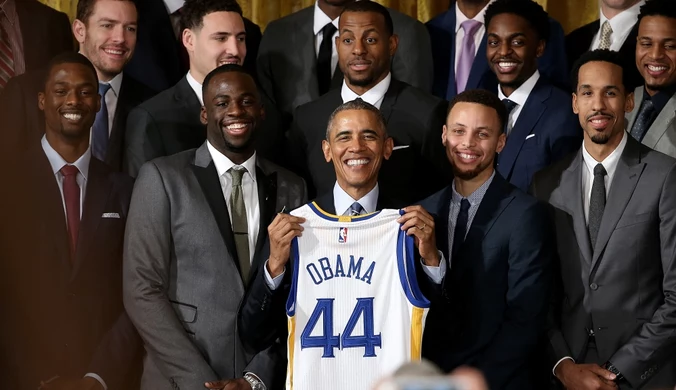 Obama chce kupić drużynę NBA. Czy doprowadzi do wielkiego hitu transferowego?