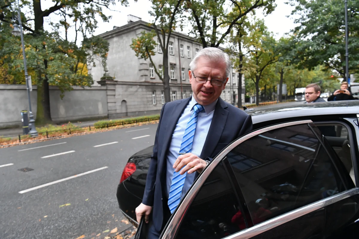 ​Zaproszenie na przyjęcie przez Nuncjaturę Apostolską w Polsce ambasadora Rosji Siergieja Andriejewa, dopóki ten jest ambasadorem, absolutnie mieści się w dyplomatycznych normach; na razie nie są znane mi plany wydalenia go z Polski - powiedział w piątek szef BPM Jakub Kumoch.