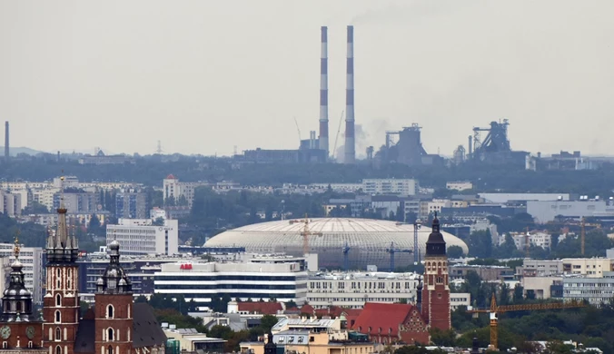 Waży się przyszłość krakowskiej huty. W tle walka o powietrze, zieleń i brak hałasu