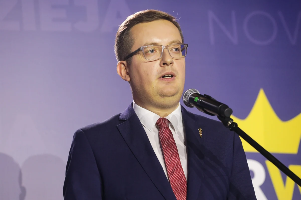 Poseł Konfederacji Robert Winnicki zaprezentował w Sejmie wniosek do marszałek Elżbiety Witek ws. powołania komisji śledczej. Miałaby się ona zająć nieprawidłowościami w polityce energetycznej Polski w latach 1997-2022.