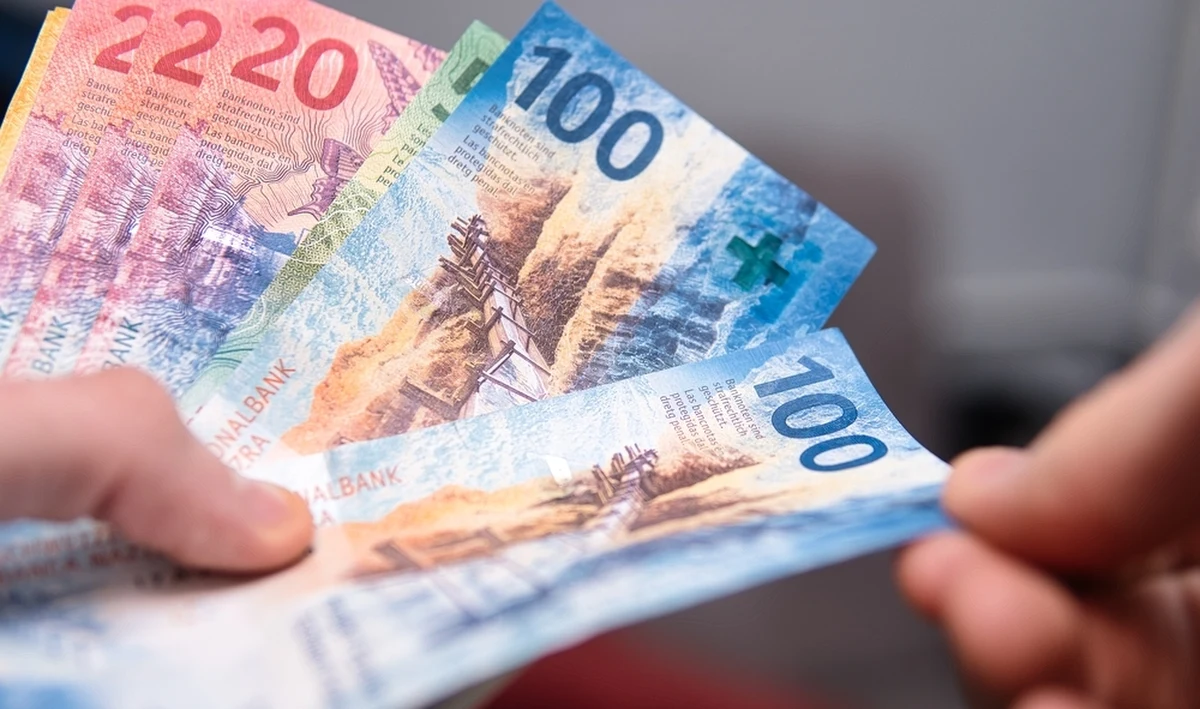 Niemiecki Federalny Urząd Statystyczny poinformował, że inflacja niespodziewanie gwałtownie przyspieszyła w październiku. W porównaniu z tym samym miesiącem ubiegłego roku, ceny konsumpcyjne wzrosły średnio o 10,4 proc. Urząd podkreślił, że to wstępne dane.