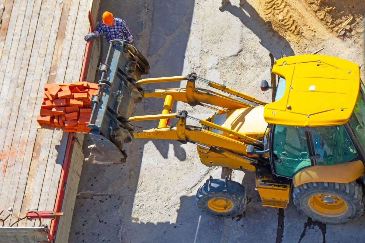 ​Jest decyzja ZRID dla obwodnicy Szczecinka w ciągu DK 20 - poinformował w piątek szczeciński oddział GDDKiA. Zakończenie budowy drogi planowane jest na drugi kwartał 2025 r.