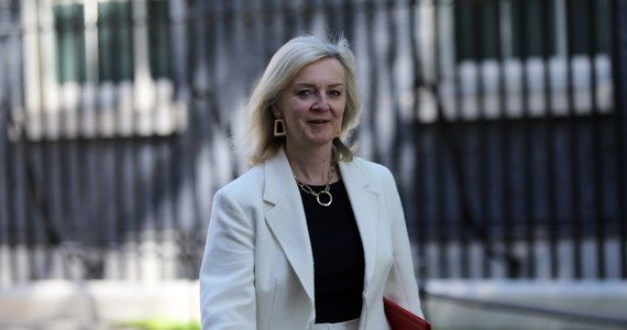 Telefon komórkowy byłej brytyjskiej premier Liz Truss został zhakowany w czasie, kiedy zajmowała stanowisko ministra spraw zagranicznych. Sprawcami byli prawdopodobnie rosyjscy hakerzy - ujawniła gazeta "Mail on Sunday".
