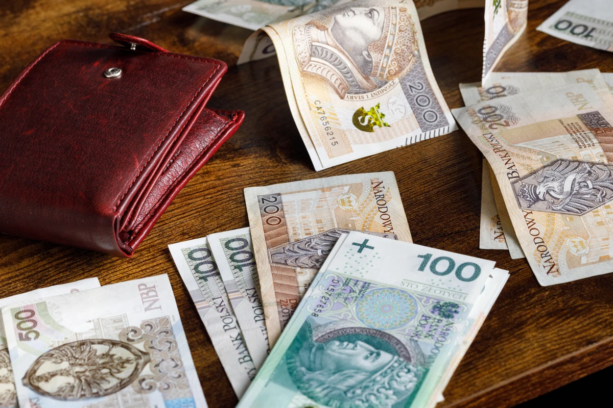 Główny Urząd Statystyczny podał najnowsze dane o inflacji w Polsce. W październiku wyniosła ona 17,9 proc. W stosunku do września 2022 r. ceny wzrosły o 1,8 proc. 