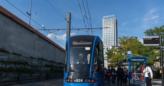 11 listopada ma zostać przywrócony ruch tramwajowy do Krowodrzy Górki. Zanim to nastąpi, pasażerów czekają utrudnienia. Od środy 2 listopada tramwaje nie będą jeździć do przystanku Bratysławska i tak będzie przez ponad tydzień.

