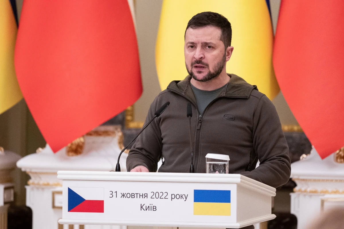 Prezydent Ukrainy Wołodymyr Zełenski powiedział w poniedziałek, że jego kraj nadal będzie realizował inicjatywę zbożową w ramach porozumień z Turcją i ONZ. Wyraził nadzieję, że "partnerzy zdołają uspokoić retorykę" Moskwy, która wycofała się z porozumienia.