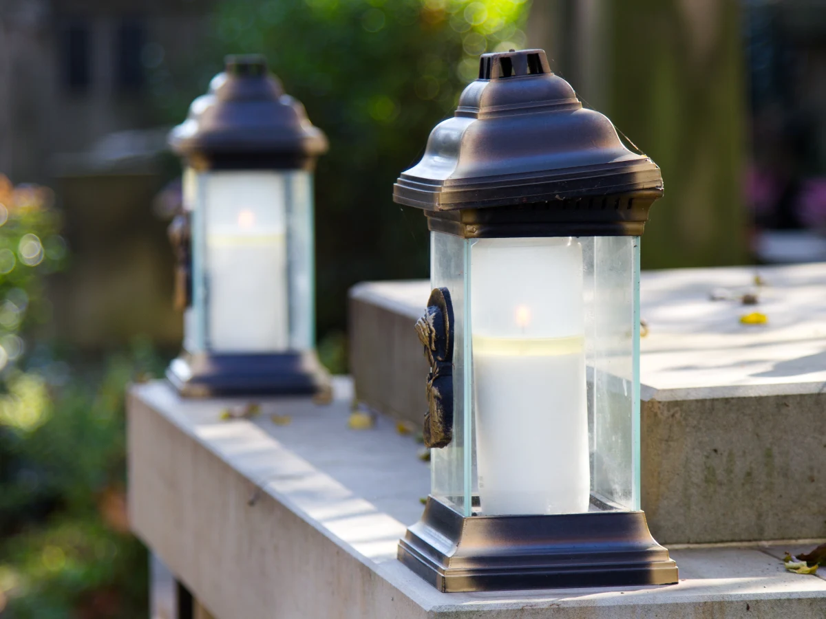 W Lublinie trwa 15. jubileuszowa zbiórka zniczy, które co roku trafiają na groby Polaków na Wołyniu. "Mimo wojny i w tym roku będą zapalone" - mówi organizator akcji, historyk dr Leon Popek.

