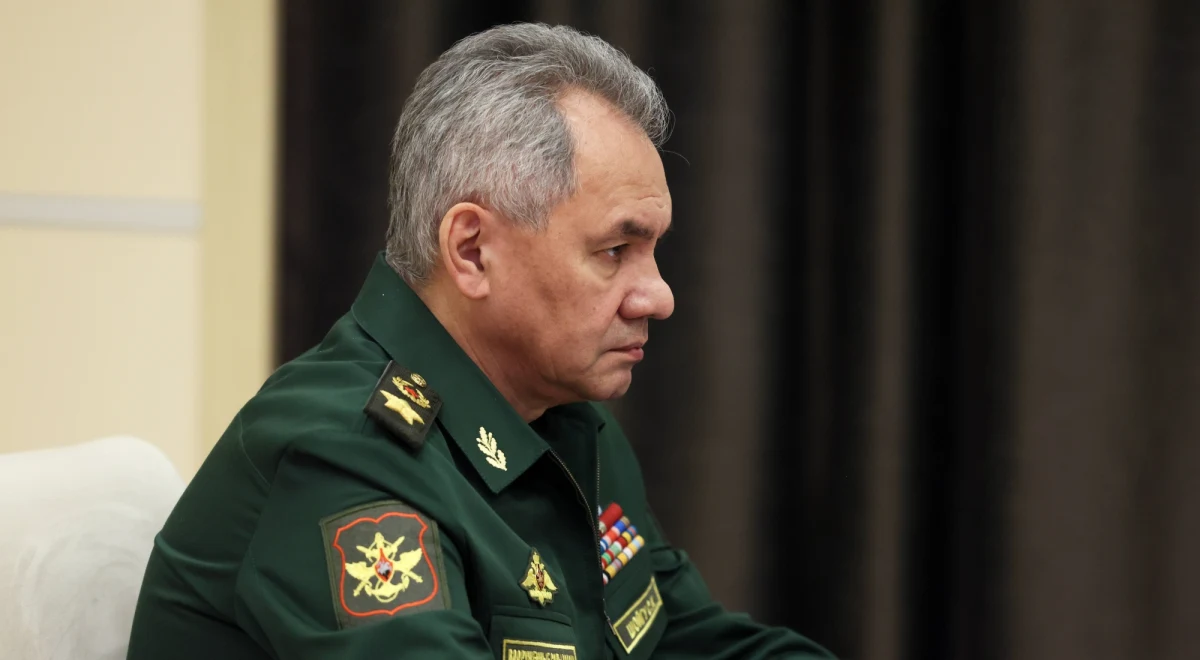 ​Na front w Ukrainie zostało wysłanych już 87 tysięcy zmobilizowanych - poinformował minister obrony Rosji Siergiej Szojgu. Zapewnił także, że wszystkie regiony zmobilizowały wyznaczoną liczbę poborowych.