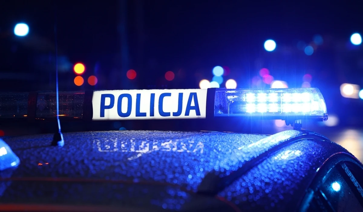 Jedna osoba zginęła w wypadku, do którego doszło w Sarbinowie w województwie zachodniopomorskim. Na skrzyżowaniu dróg krajowych nr 23 i 31 zderzyły się dwa samochody osobowe.