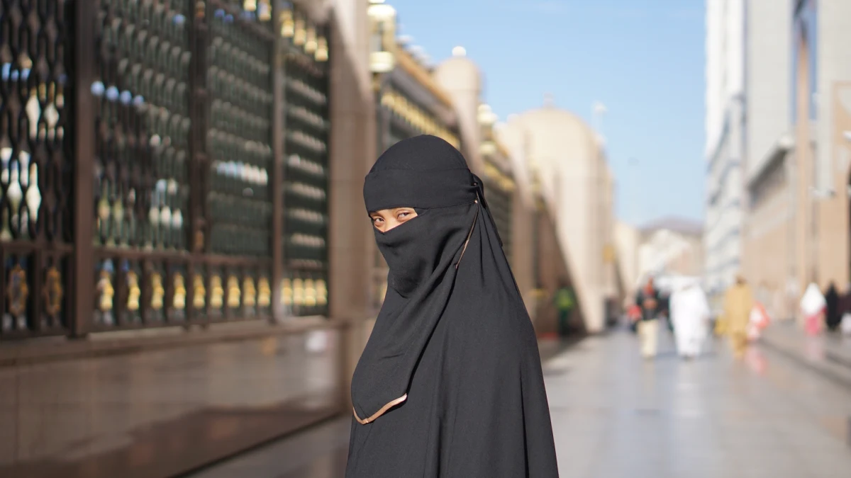 Zapadł wyrok w sprawie obywatelki USA Allison Fluke-Ekren, która dowodziła w Syrii kobiecym batalionem dżihadystycznej organizacji Państwo Islamskie. Wczoraj sąd w Alexandrii w USA skazał kobietę na 20 lat więzienia. Maksymalnej kary dla Fluke-Ekren domagało się dwoje jej dzieci.