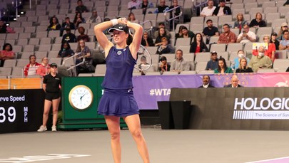 Iga Świątek o WTA Finals: Polacy próbują zapełnić puste trybuny