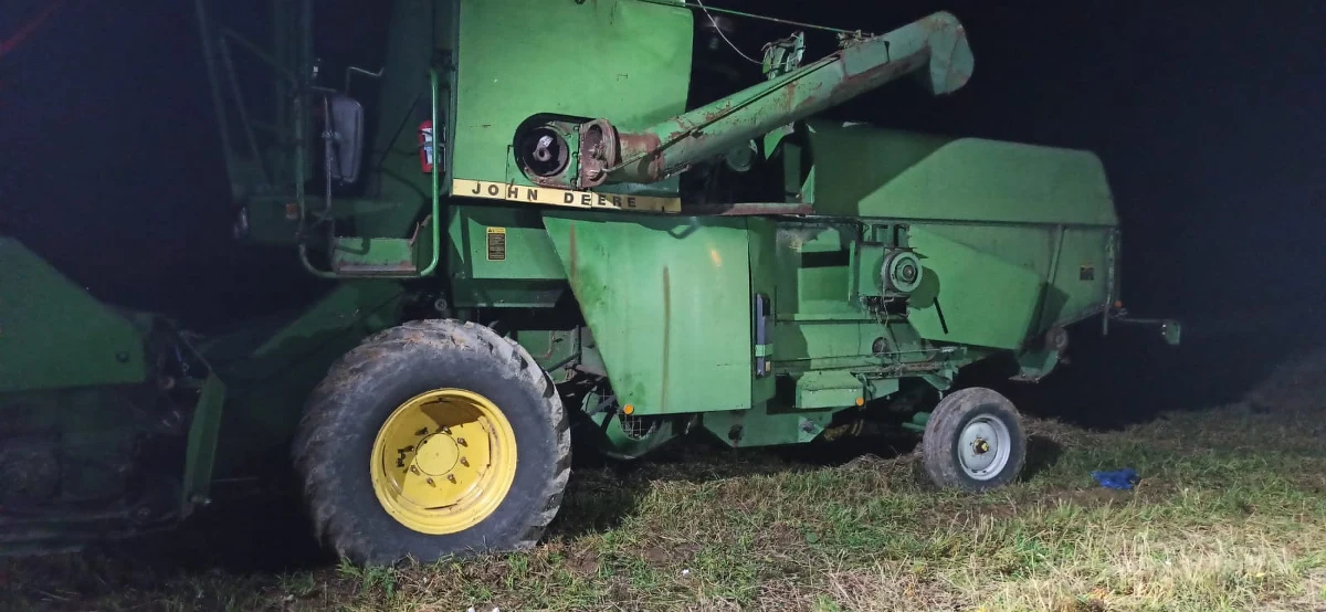 50-letni mężczyzna zginął podczas prac polowych w gminie Gdów w Małopolsce. Mężczyzna obsługujący kombajn prawdopodobnie próbował naprawić maszynę.

