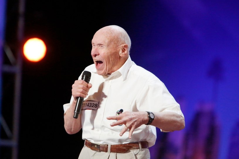 82-letni John Hetlinger zaskoczył jurorów amerykańskiego "Mam Talent" swoim metalowym występem. 