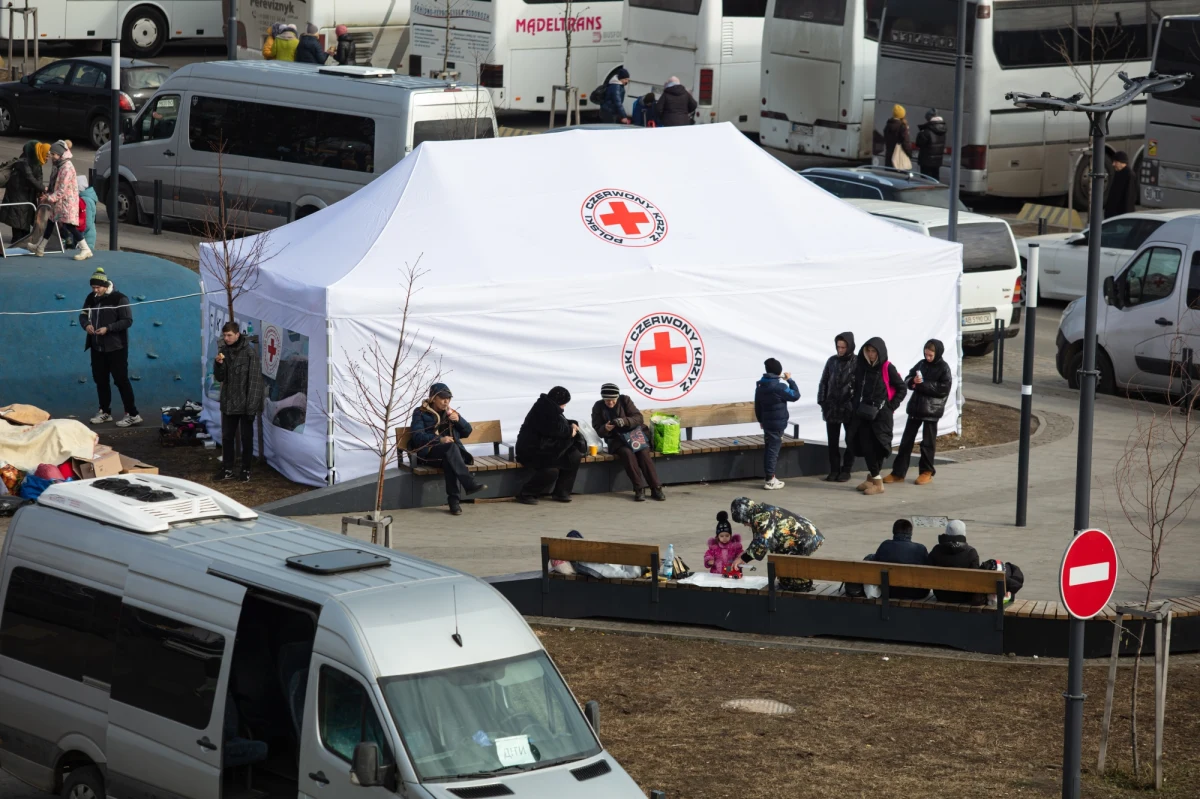 Olsztyn przekazał miastu Złoczów w obwodzie lwowskim auto, które było użytkowane przez Przedsiębiorstwo Wodociągów i Kanalizacji. Samochód zostanie przekazany na front - zapowiedzieli przedstawiciele Złoczowa.